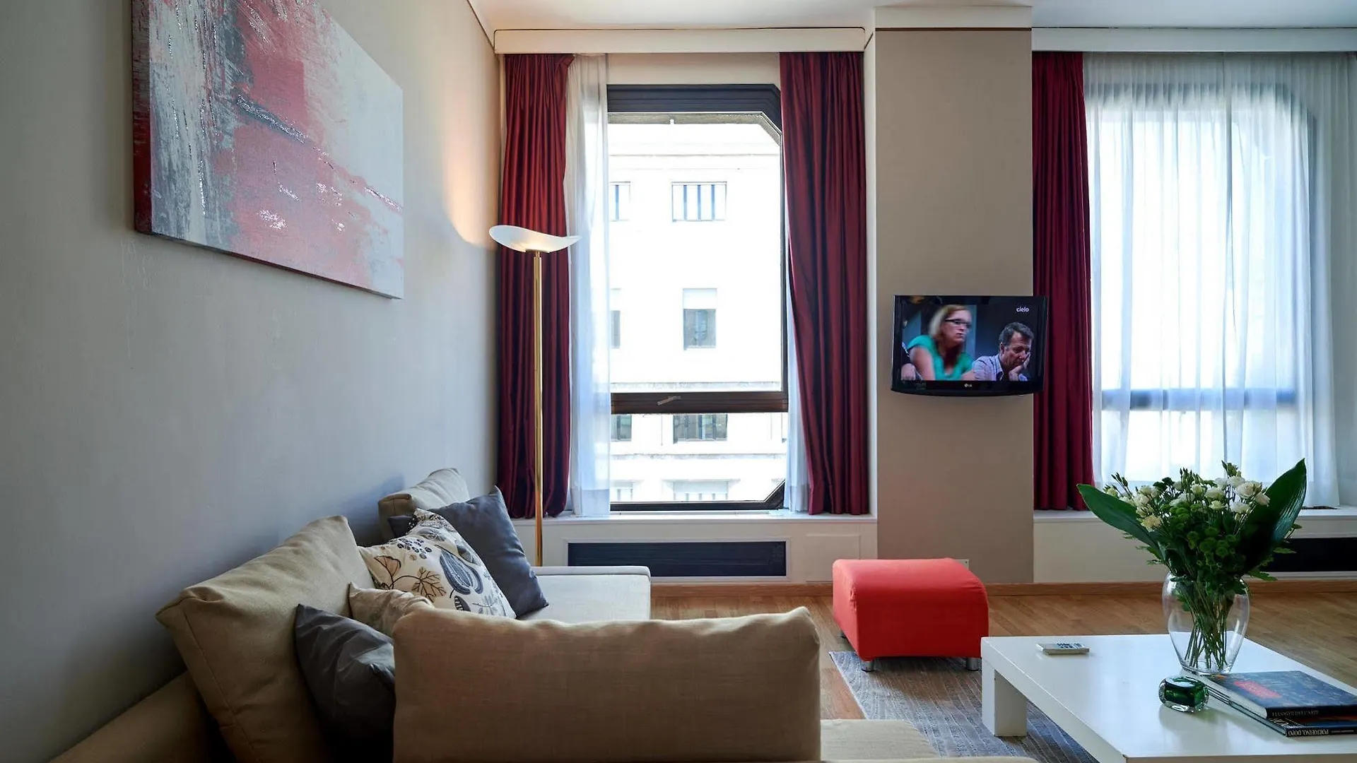 Heart Milan Apartments - San Sepolcro Duomo 0*,  Italien