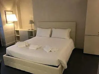 Hotell Heart Milan Apartments - San Sepolcro Duomo