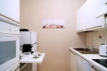 Hotell Heart Milan Apartments - San Sepolcro Duomo Italien