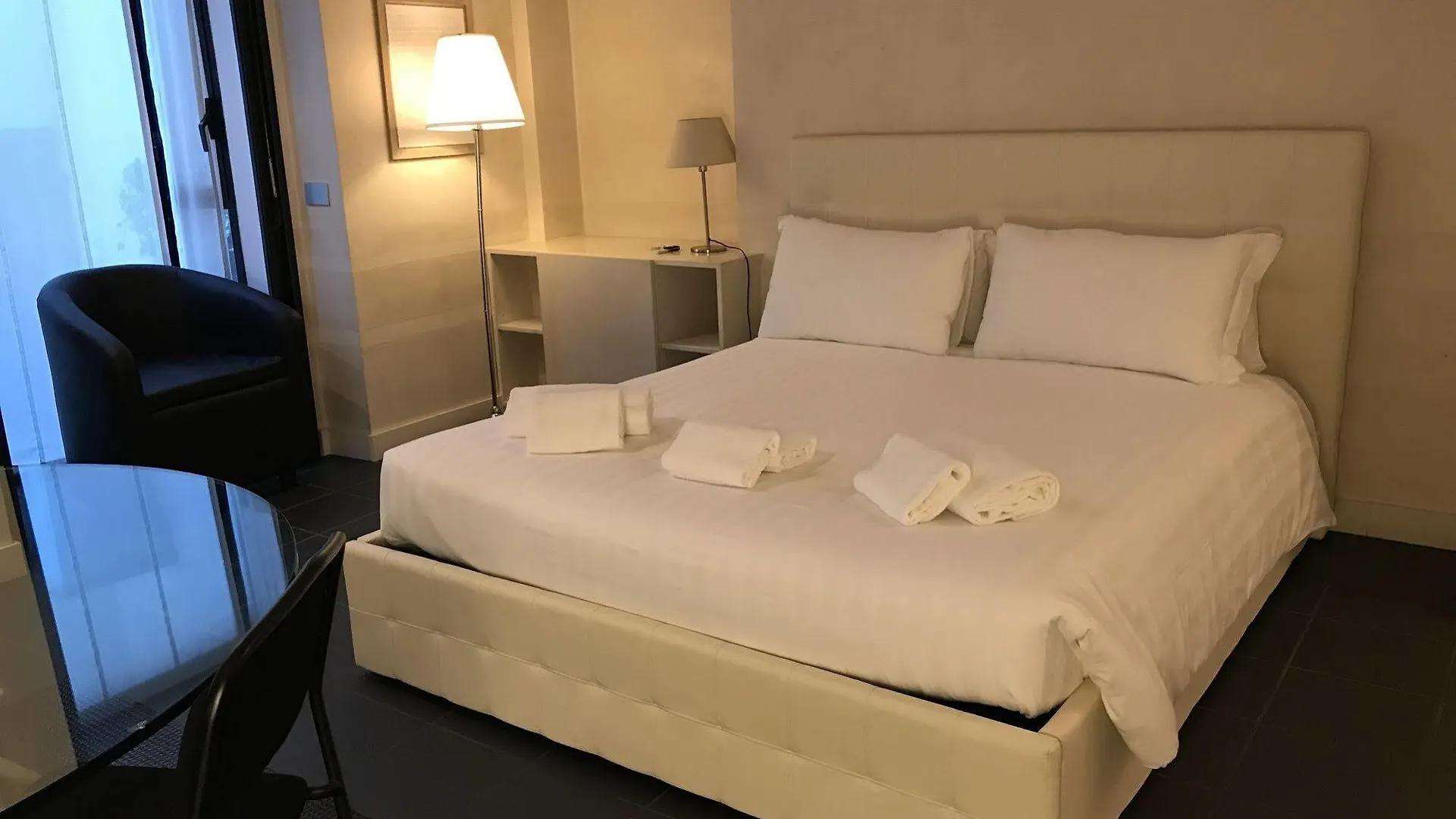 Heart Milan Apartments - San Sepolcro Duomo Hotell